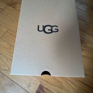 UGG Classic Slipper